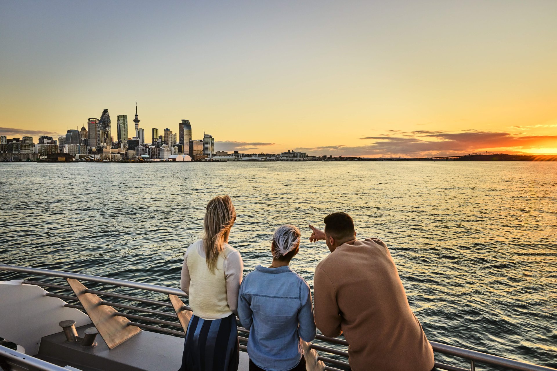 670689-group-enjoying-trip-on-explore-boat-waiheke-island (1)